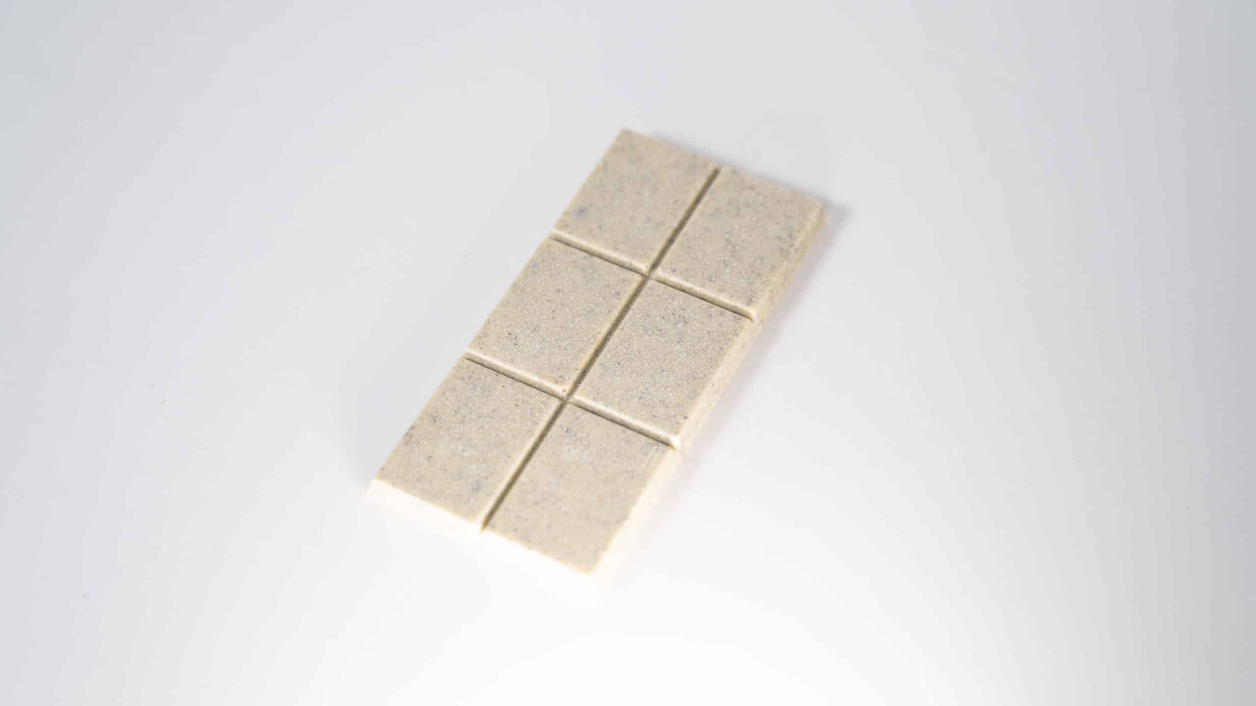 FocusDays Chocolate Bar- 1.2g Bar -  White Chocolate with Oreo Cookie and Organic Earl Grey