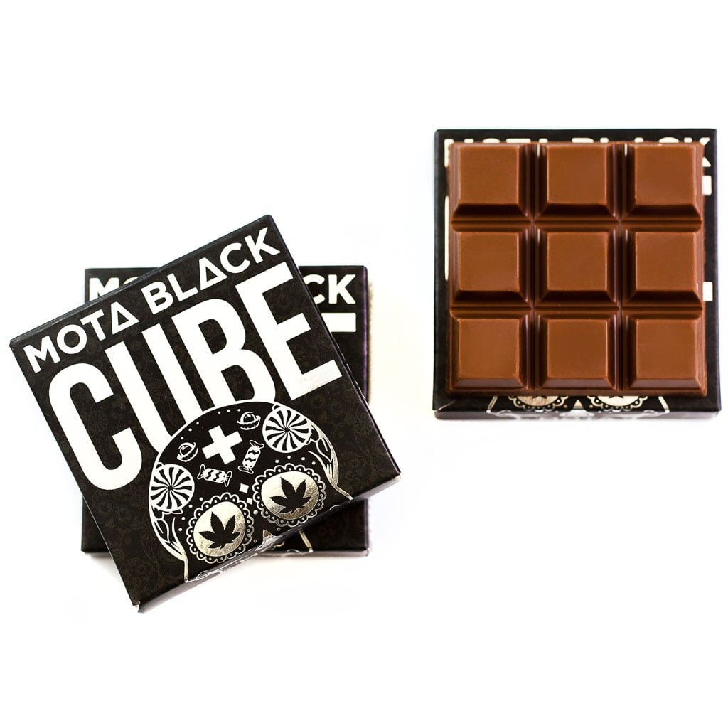 MOTA BLACK 600MG MILK CHOCOLATE CUBE